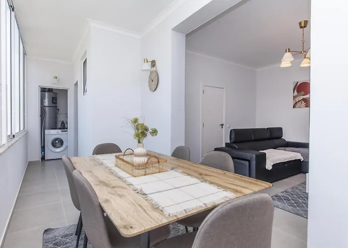 C09 - 3 Bed Apartament *