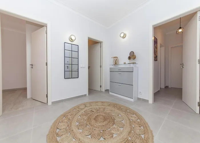 C09 - 3 Bed Apartament