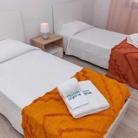 C09 - 3 Bed *