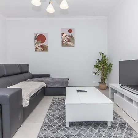 Apartamento C09 - 3 Bed