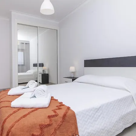 C09 - 3 Bed *