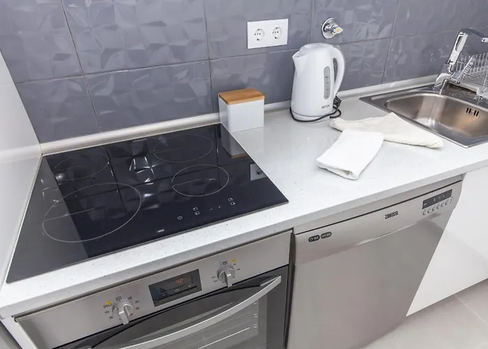 C09 - 3 Bed Apartamento