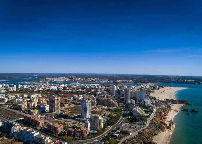 Apartamento C09 - 3 Bed