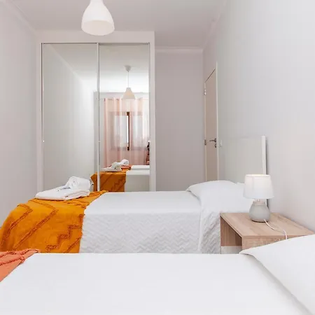 C09 - 3 Bed Apartamento